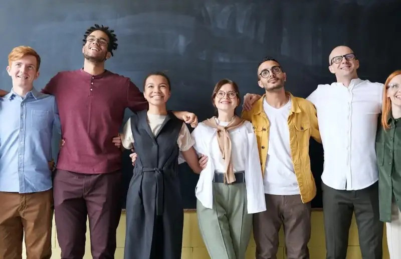 Equipo de consultores OFY con más de 34 años de experiencia